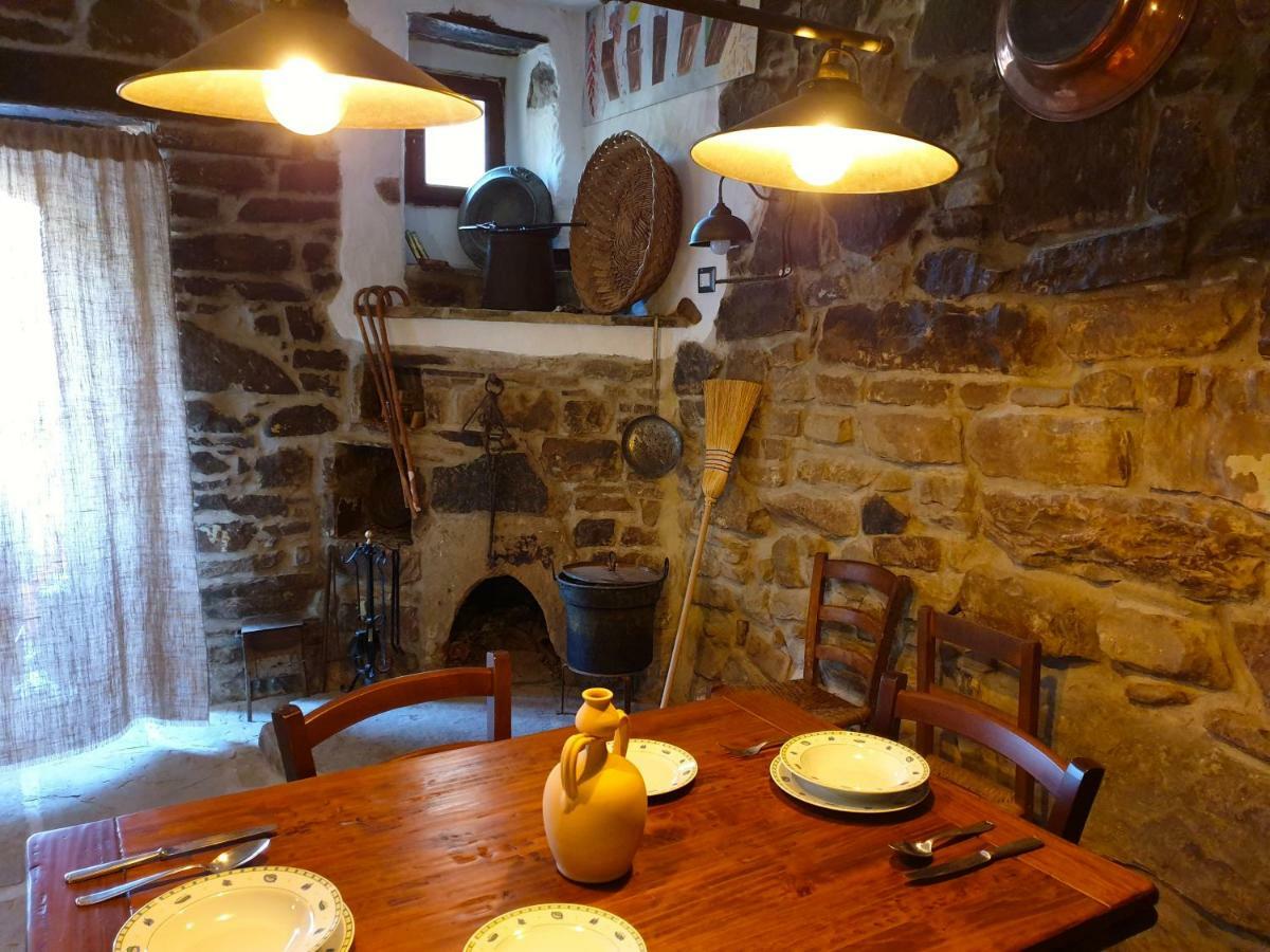 Casa Contadina Lejlighed Castelmezzano Eksteriør billede
