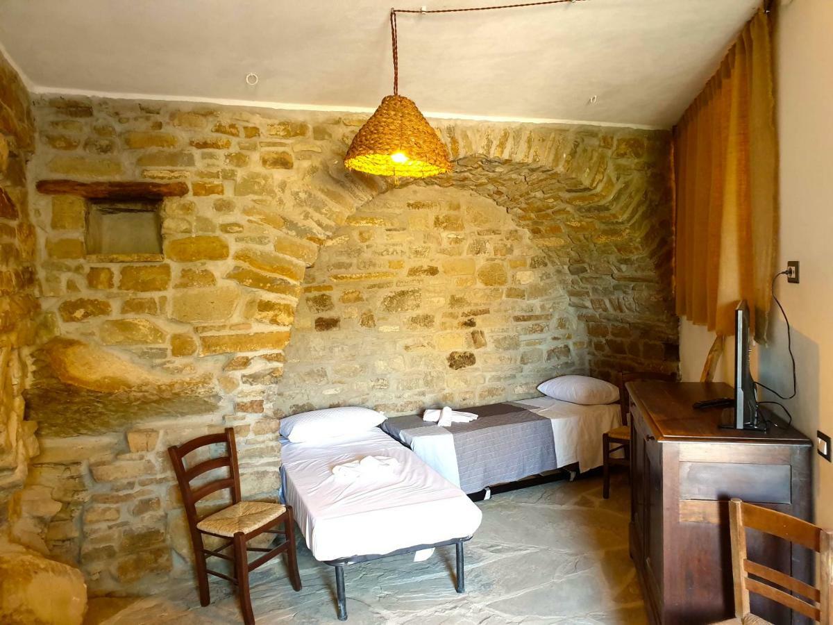 Casa Contadina Lejlighed Castelmezzano Eksteriør billede