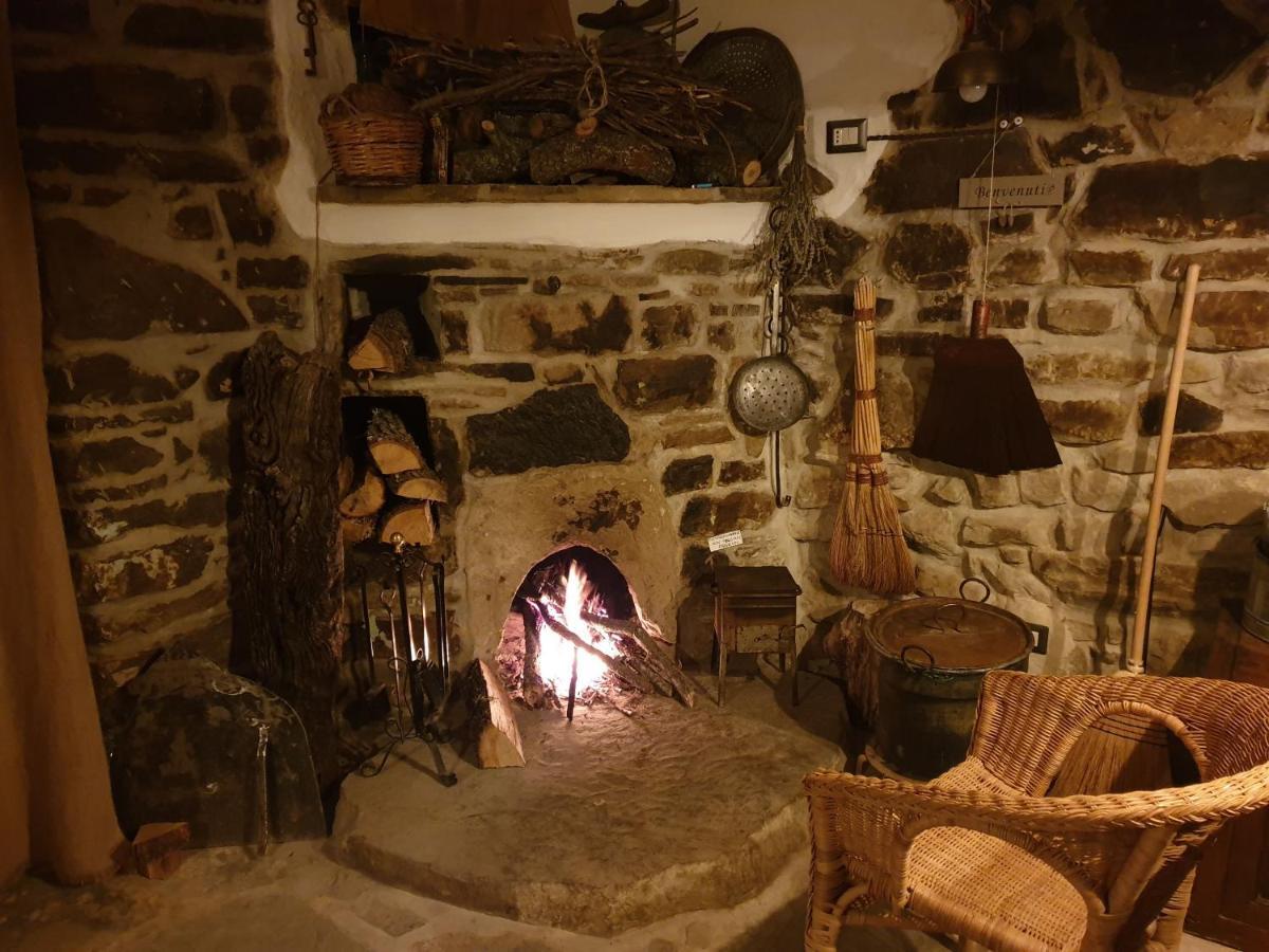 Casa Contadina Lejlighed Castelmezzano Eksteriør billede